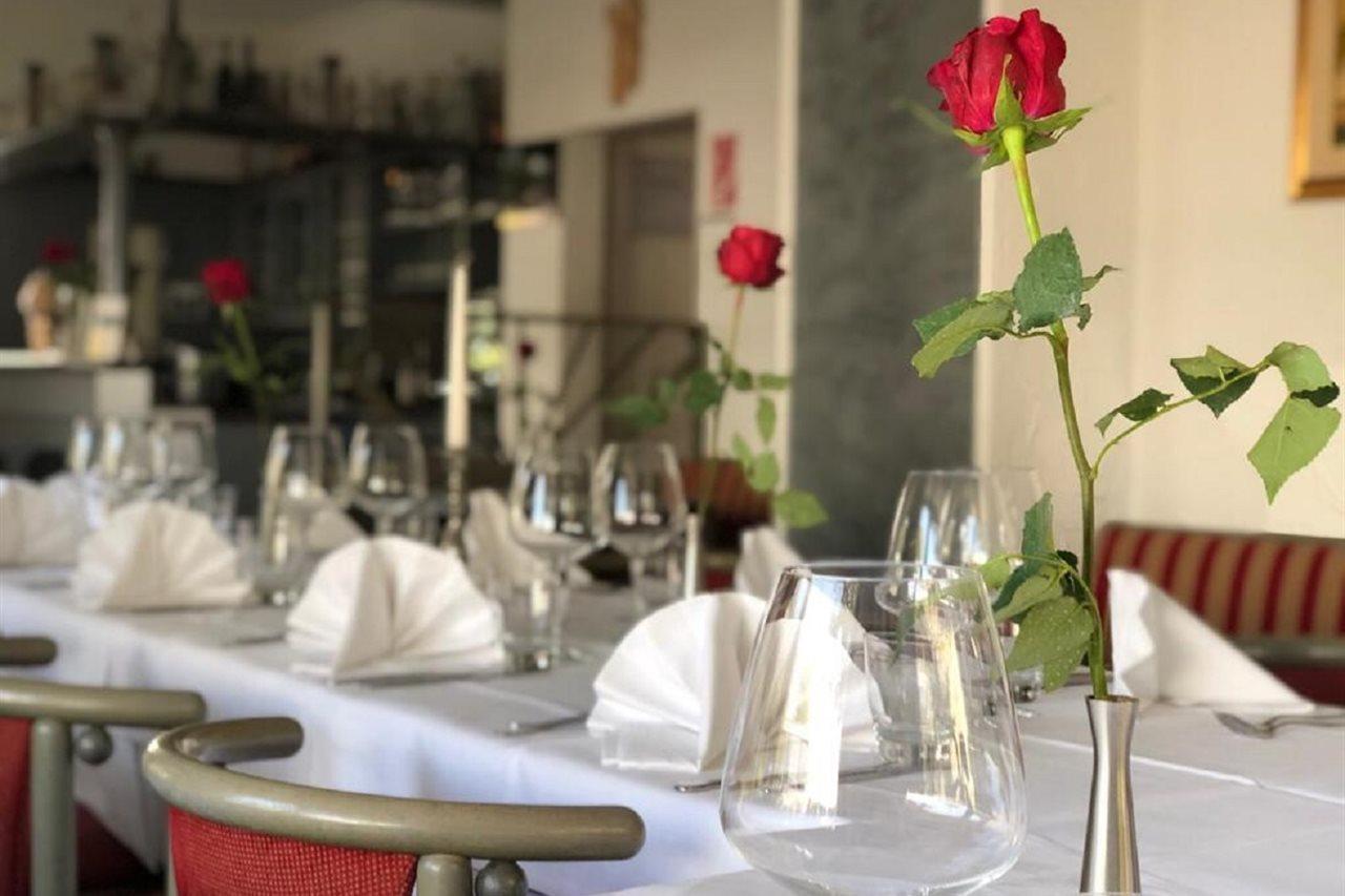 Hotel Apartments Restaurant Cala Luna Marburg Ngoại thất bức ảnh