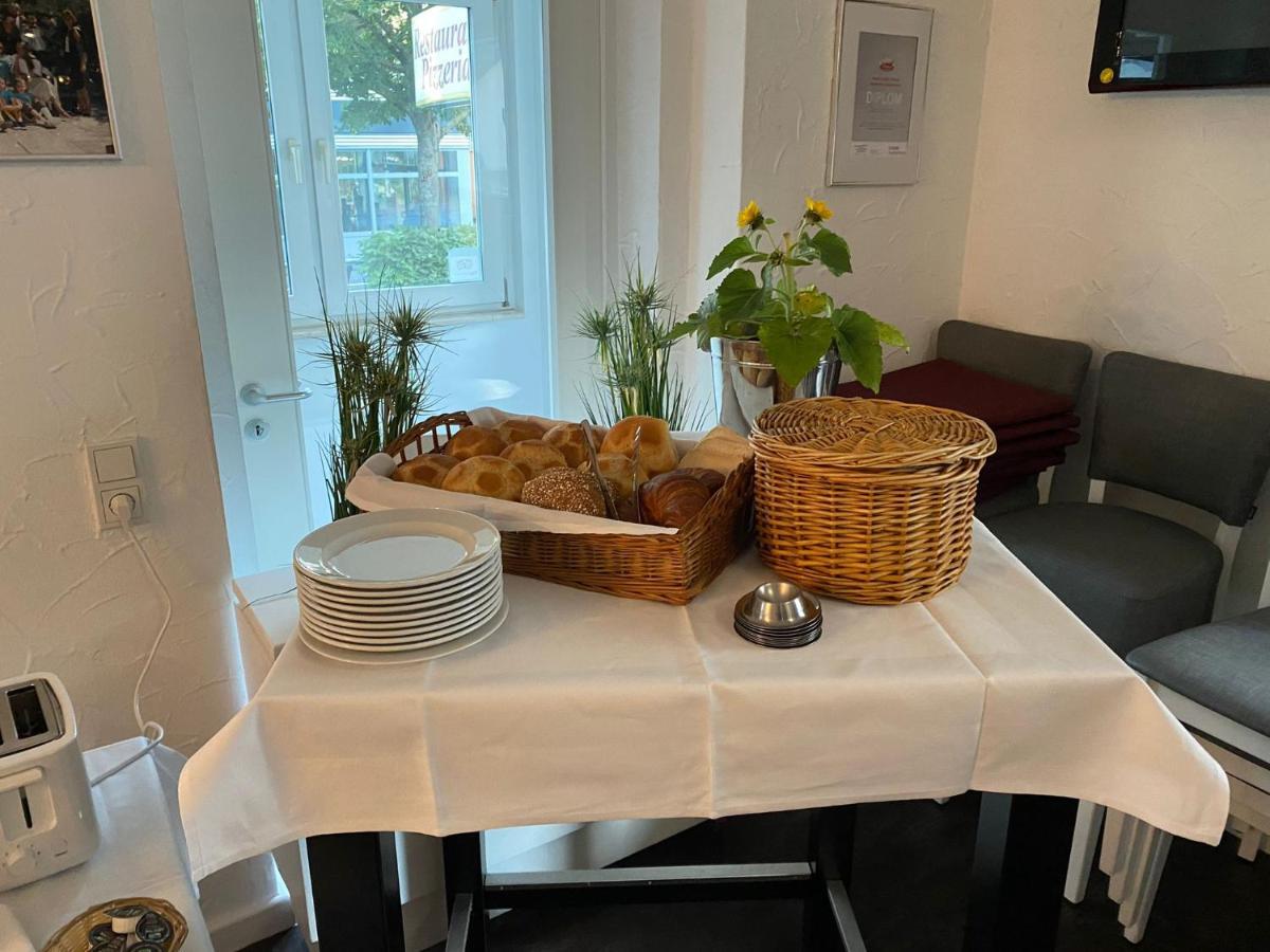 Hotel Apartments Restaurant Cala Luna Marburg Ngoại thất bức ảnh
