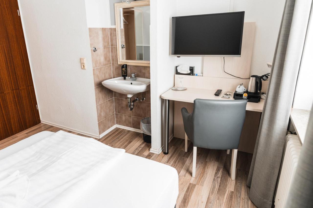 Hotel Apartments Restaurant Cala Luna Marburg Ngoại thất bức ảnh