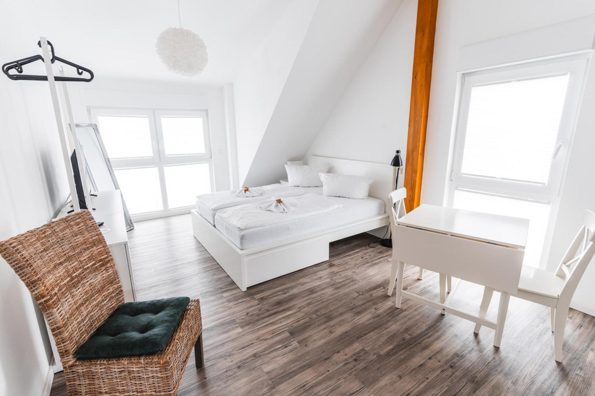 Hotel Apartments Restaurant Cala Luna Marburg Ngoại thất bức ảnh