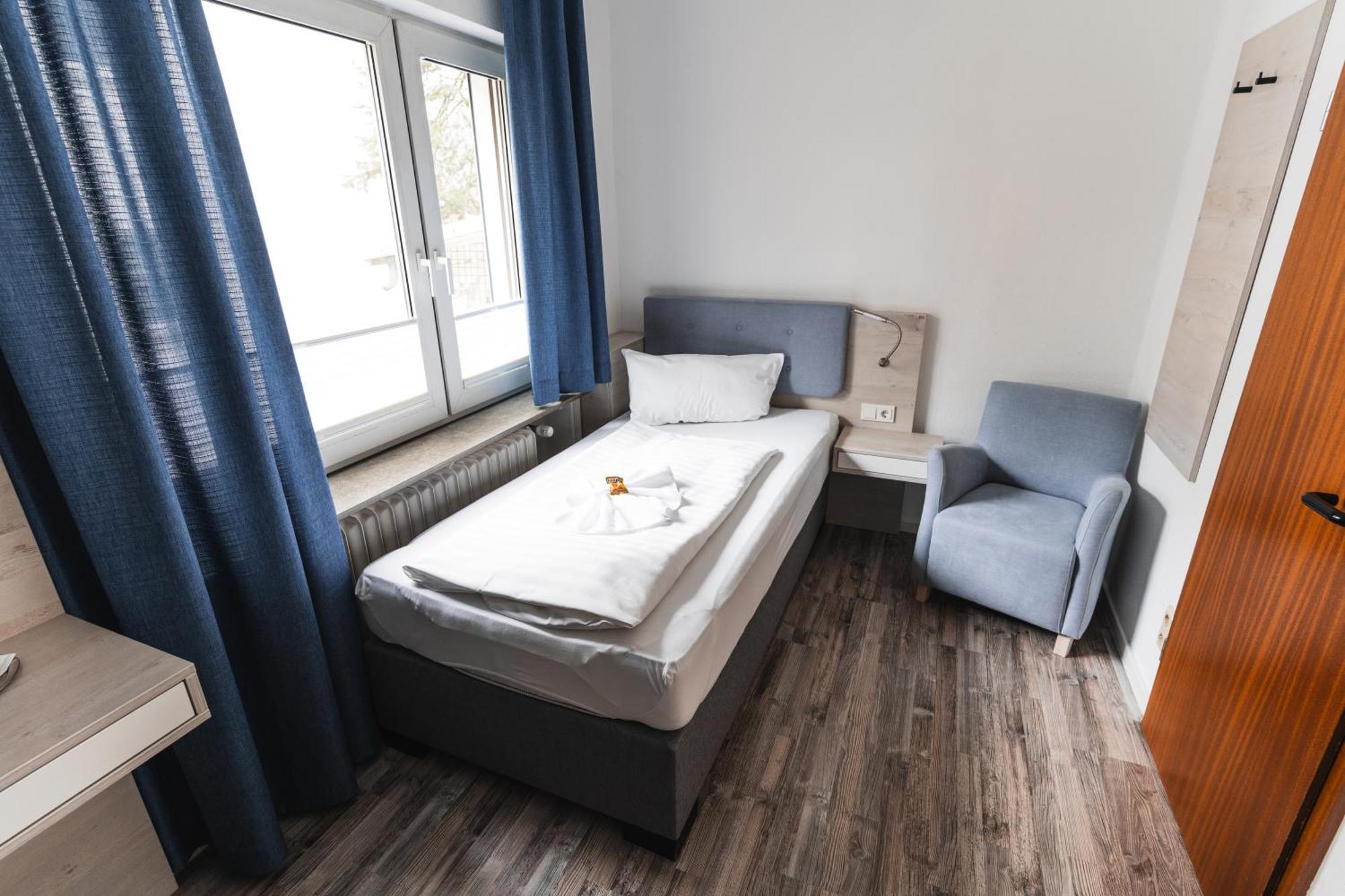 Hotel Apartments Restaurant Cala Luna Marburg Ngoại thất bức ảnh