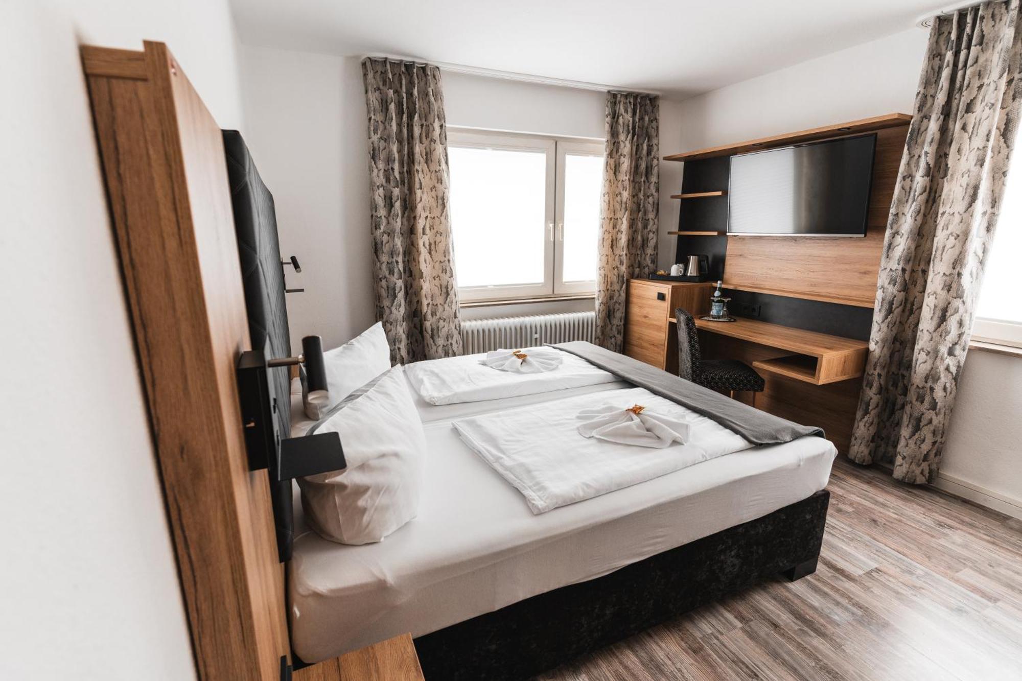 Hotel Apartments Restaurant Cala Luna Marburg Ngoại thất bức ảnh