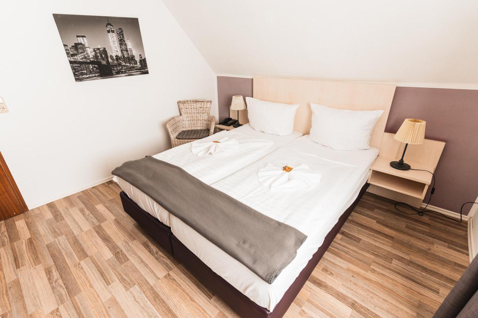 Hotel Apartments Restaurant Cala Luna Marburg Ngoại thất bức ảnh