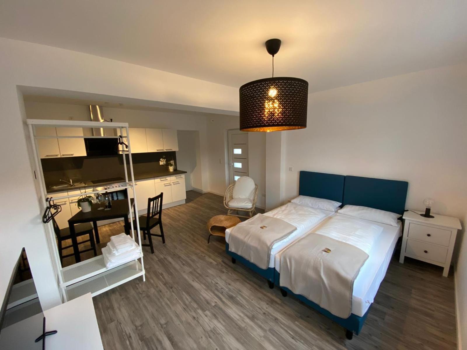 Hotel Apartments Restaurant Cala Luna Marburg Ngoại thất bức ảnh